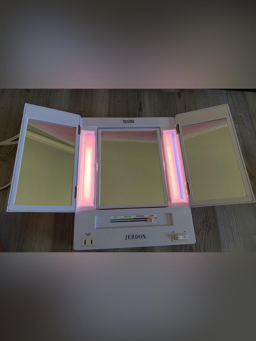 JERDON White LED Lighted Tri-Fold Mirror 4 Light Settings 1X & 5X